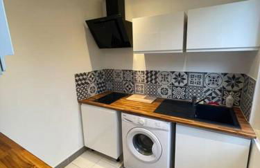 Le Sunny-hyper centre -proche gare - Paisible -WIFI HD -NETFLIX-Idéal couple business et famille - Foto 9