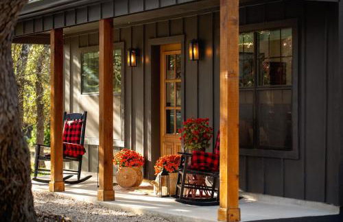 Feed Deer and Chickens Cozy Cottage 8 min to Boerne - Photo 58