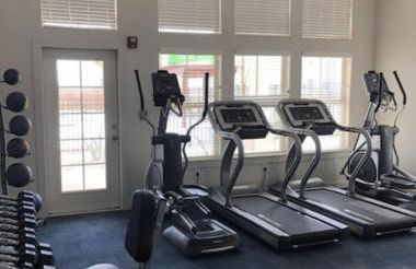 Trenton Sky Suite, Comfort, Pool, Gym, Gated Access - Photo 36