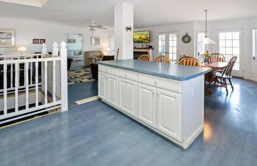 Sun Rayes - Pet friendly, waterfront with boat dock! - Foto 10