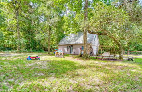 3 Mi to Silver Springs State Park Cozy Getaway! - Photo 3