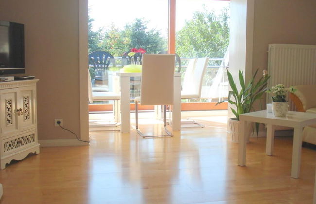 With Beach Chair & Sea... - Photo 10