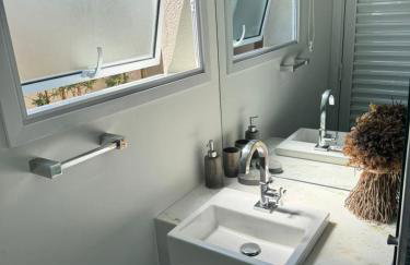 Casa de Luxo com Enxoval Completo, 4 Quartos, Área Gourmet, Piscina, Academia, Quadra Particular, Lago e Vista Privilegiada - Photo 31