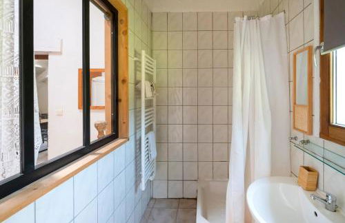 Lou Tapata - Photo 19