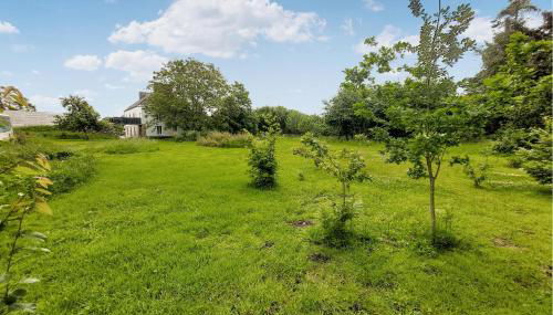 Beautiful Apartment In Saint-Evarzec - Photo 2