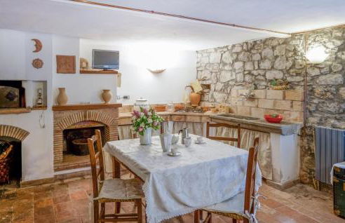 Lovely Apartment In Verni With Wifi - Foto 11