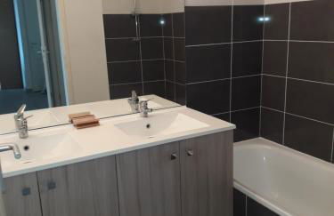 Bel Appartement en résidence avec Parking Privé - Photo 12