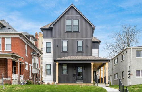 Luxury Escape 4BR 3 bath Oasis in Historic Old Town - Foto 44