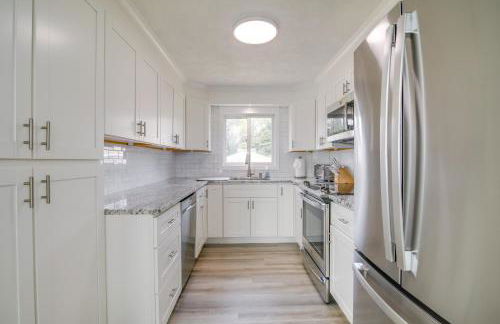 Serene Mattapoisett Home with Private Beach Access! - Foto 8