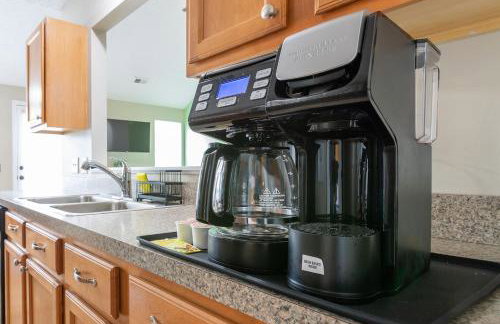 Family & Couples King Suite Home Near Lake Norman State Park & 30 mins from Charlotte - Foto 15