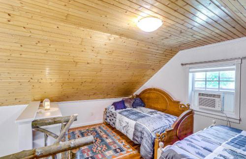 Secluded Vacation Rental Bordering Creek! - Foto 10