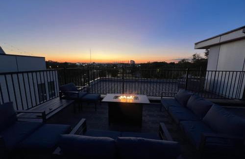 New Elevations Rooftop 5 Min to Downtown Nash - Foto 6