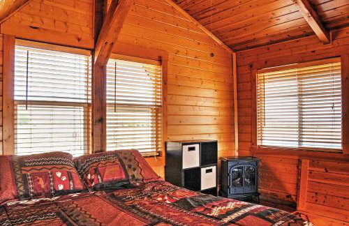 Remote Antimony Log Cabin with Green Meadow Views! - Foto 15