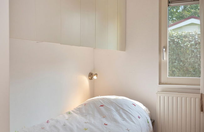 Light and Quiet Chalet With Beautiful Terrace Near Historic Goedereede - Foto 3