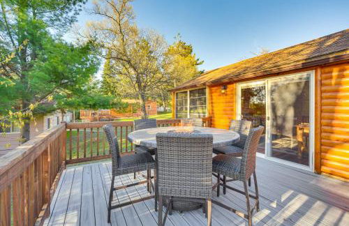 Lakefront Cabin with Dock, Fire Pits in Danbury! - Foto 18