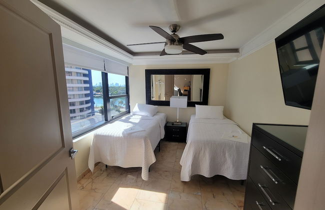 Alexander 807 5 Bedroom Apts by RedAwning - Foto 14