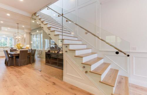 Beautiful 2 Story Right by the Water, Ocean View - Foto 24