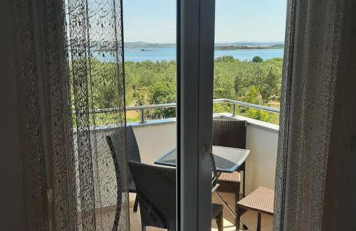 Apartman with sea view KAVALA- Pašman, Kraj - Photo 11