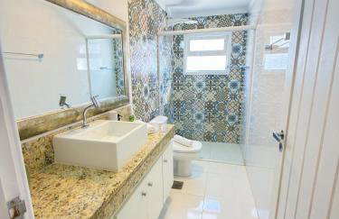 Belíssimo Ap na Praça - Wi-fi e Piscina - Foto 34