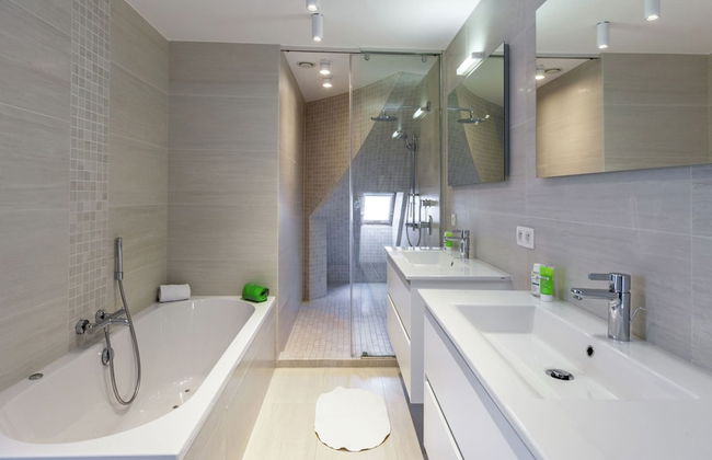 Modern Holiday Home Near Bruges and the North Sea - Photo 21