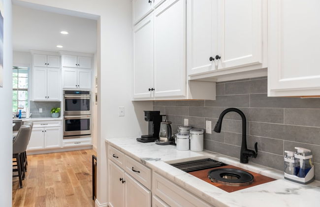 Luxuriously Lakeside by Avantstay Lakefront Retreat w Game Room - Foto 26