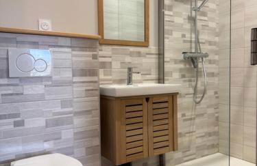 Gîte LE RABIOUZE - 4 épis, 15 pers, 22 couchages - Ancienne Bergerie rénovée, cachet d'origine conservé - Vue magnifique - Label Ecogîte - Foto 33