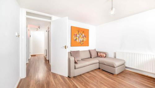 Charming 1BR flat with patio perfect for couples - Photo 3