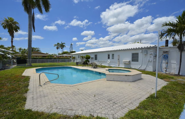 Hallandale Beach Apartments - Foto 1