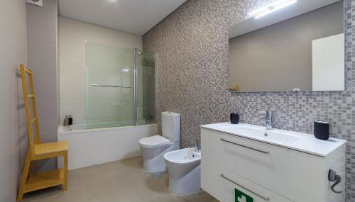 Modern & Quiet 2BR 2 Baths 4 Balconies & Lift - Foto 5, towels, Shower