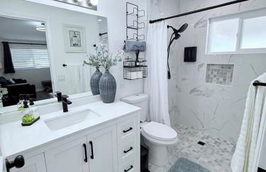 Private 1BR 1BA Suite, Kitchen, Fireplace, Parking - Foto 4