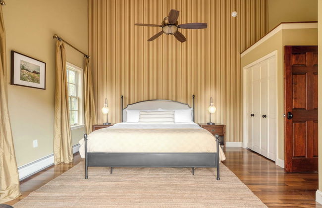 Cortland by Avantstay Charming Heritage Estate w/ Private Lake & Pool - Foto 2