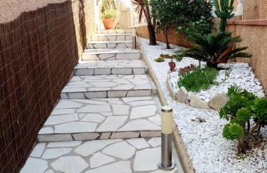 Appartement calme dans villa, piscine et spa et mer - Foto 11