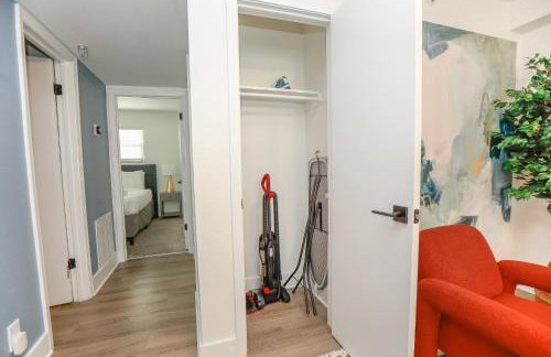 Sojourn's Harborage Jellyfish Suite Near Beach - Photo 23