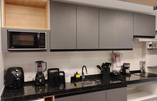 Studio Luxuoso Cama Queen Ar Condicionado e Cozinha Completa - Photo 6