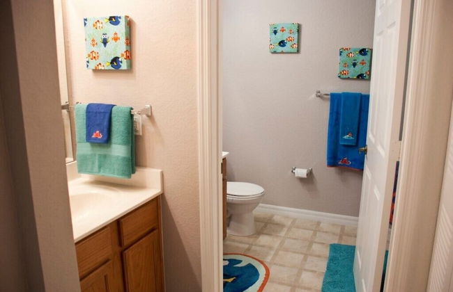 Venetian Bay #103 - Three Bedroom Townhome - Photo 11