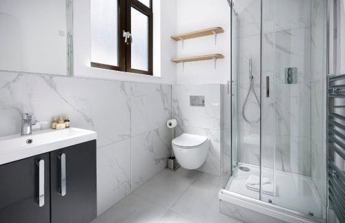 River House by Aeria Apartments - Photo 2