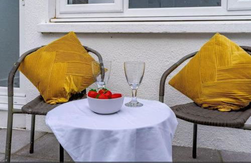 Tenby Heights, 5 en-suites, Parking & Garden - Photo 46