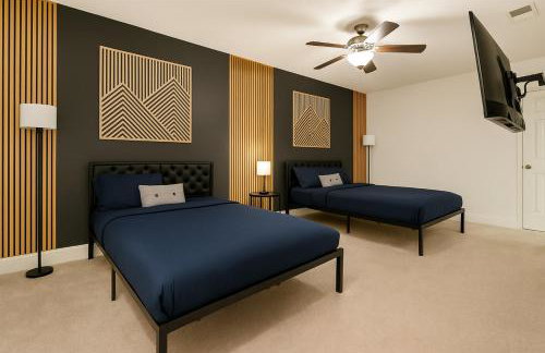 Family Group Retreat 3 Queens Pool Table 2nd - Photo 5