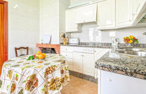 4 Bedroom Awesome Home In Zafarraya - Foto 11