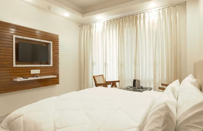 City Oasis w Bathtub n Balcony - Foto 5