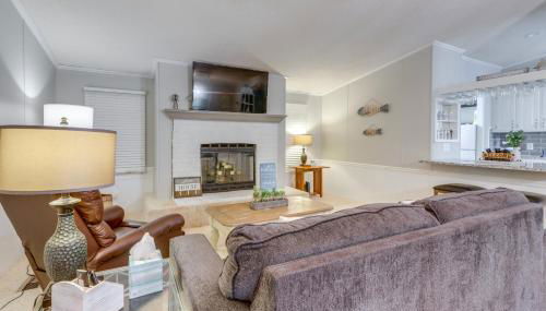 8 Mi to Beach Lake-View Haven in Linn Creek! - Foto 1