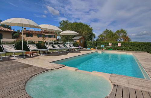 Cottage in Montelabbate with Pool & Forest - Foto 7