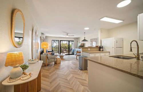 Modern oceanview condo at Lawai Beach Resort! New! - Foto 42