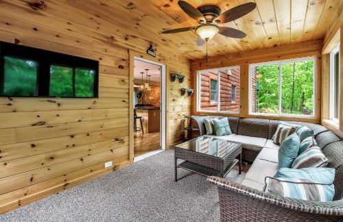 Massive Log Chalet with Hot Tub - Foto 34