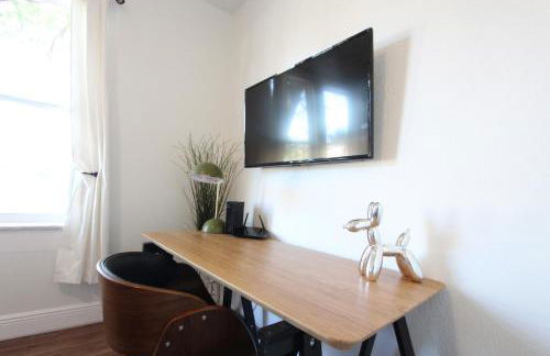 3 Bedroom Modern Ybor City Home- Pet Friendly - Foto 26