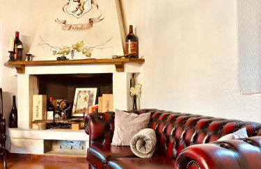 FOPPOLI CASTLE, PRIVATE 11th CENTURY FORTRESS WITH PANORAMIC VIEW, SAUNA AND HOT TUB OVERLOOKING THE VALTELLINA - Foto 12