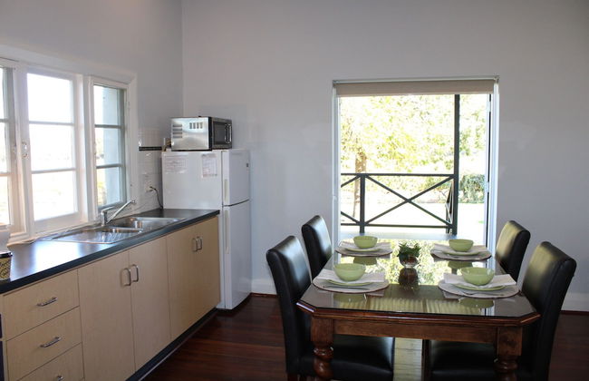 Vineyard Cottage at Upper Reach Winery - Foto 6