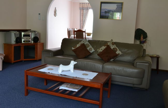 Dolphin Lodge - Photo 31