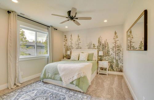 Spacious Donnelly Family Home with Private Hot Tub! - Foto 25