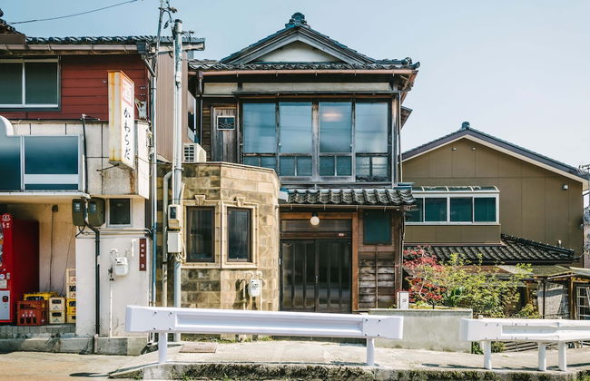 Sansuikyo Machiya House - Photo 45